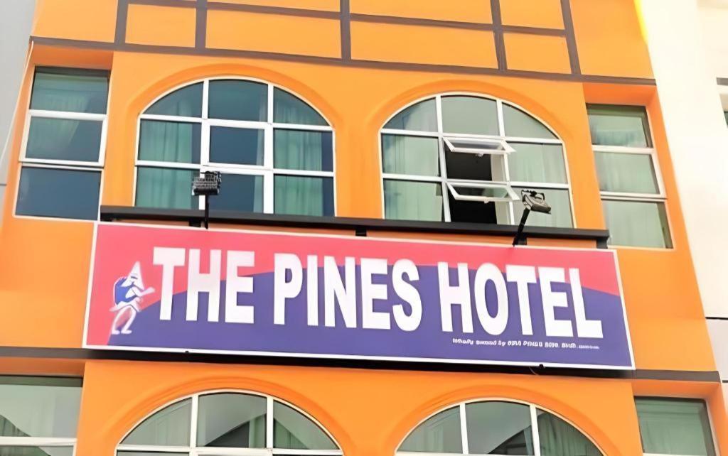 Kampung Kuala Terla The Pines Hotel מראה חיצוני תמונה