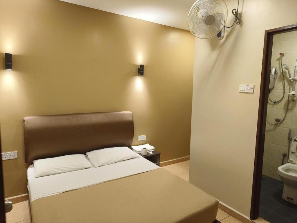Kampung Kuala Terla The Pines Hotel מראה חיצוני תמונה