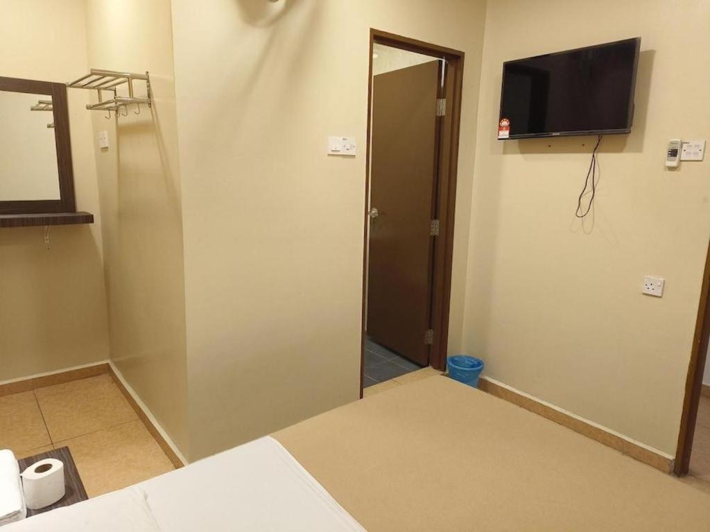 Kampung Kuala Terla The Pines Hotel מראה חיצוני תמונה