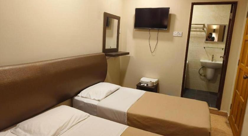 Kampung Kuala Terla The Pines Hotel מראה חיצוני תמונה