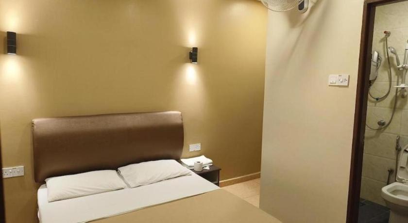 Kampung Kuala Terla The Pines Hotel מראה חיצוני תמונה